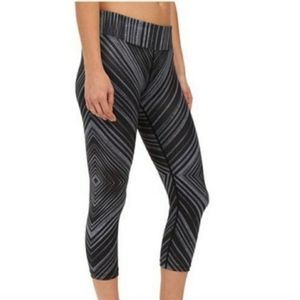 PrAna Pillar Printed Capri Leggings Activewear Sportswear Woman's Size Medium